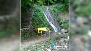 آبشار در نزدیکی اقامتگاه بوم گردی چسلی - ماسال - گیلان